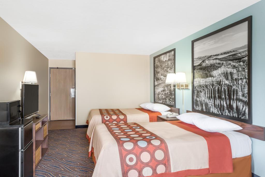 Super 8 By Wyndham Cedar City Phòng bức ảnh